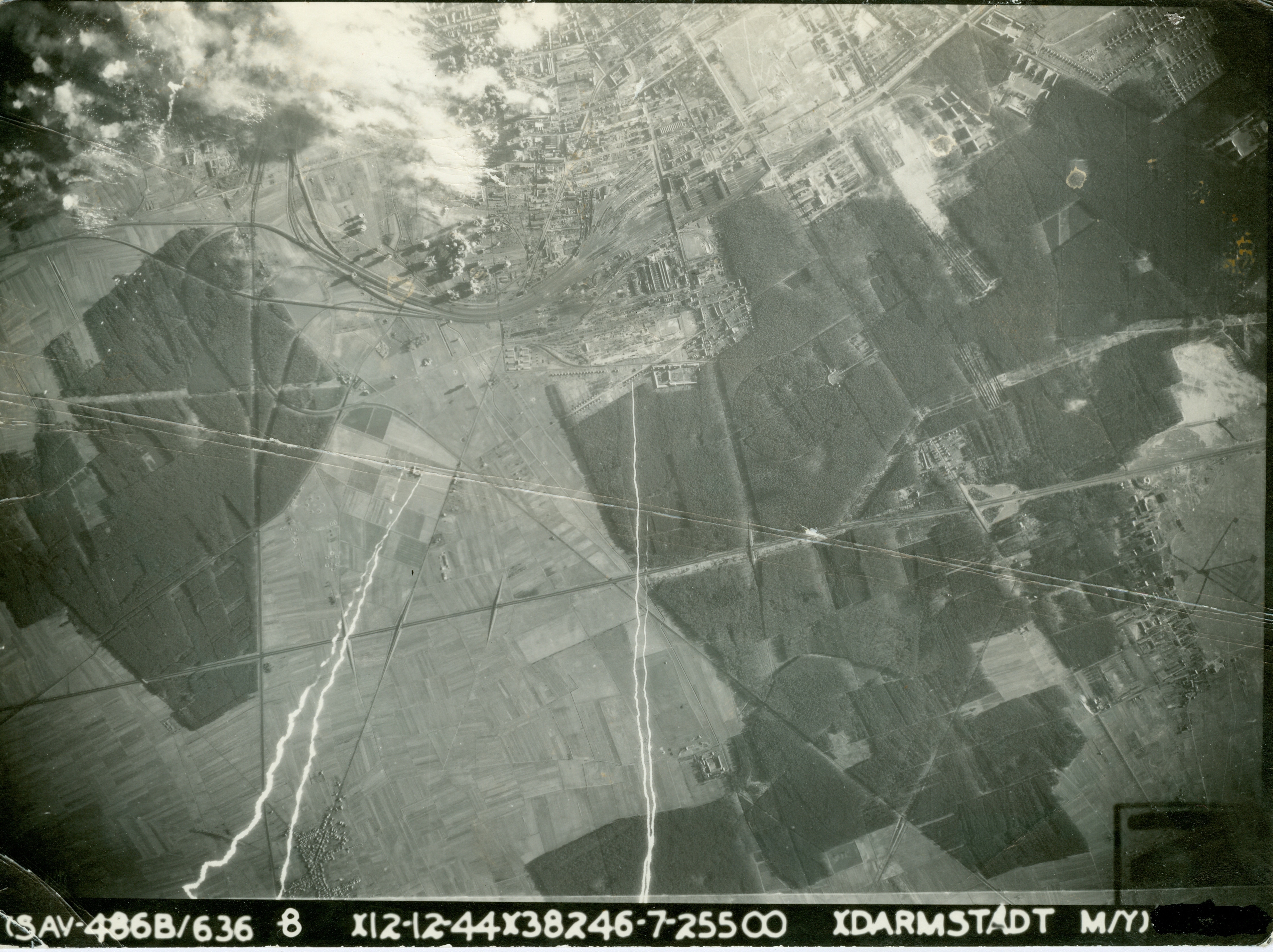 copy83_19441212 Bombing (1)